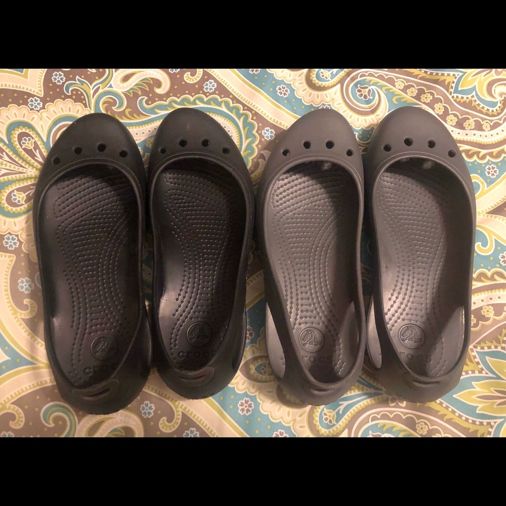 Crocs Flat. Size 7